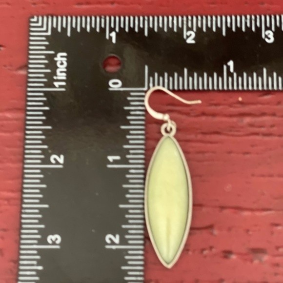 VTG Fashion Jewelry Green Dangle Earrings   # 232 - Picture 3 of 5